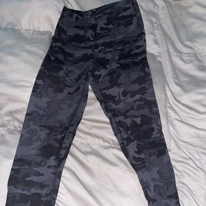 LULULEMON Align HR 25 INCH BLACK CAMO